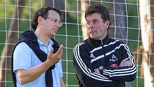 Manager Martin Bader (links) und Trainer Dieter Hecking basteln derzeit mit Hochdruck am Club-Kader für die Bundesliga-Saison 2010/11.