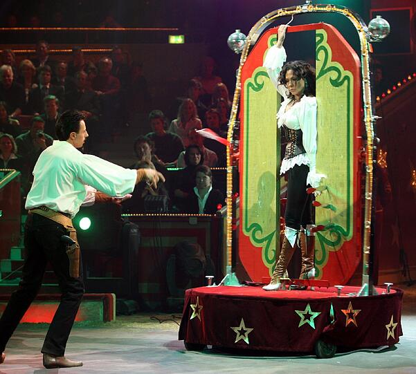 2008 wagte sich Simone Thomalla an der Seite von "Los Alamos" auf die Bühne, bei "Stars in der Manege".