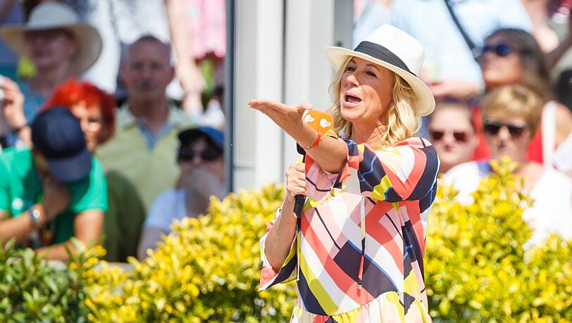 Am Sonntag ist wieder der "ZDF-Fernsehgarten" mit Andrea Kiewel gestartet. (Archivbild)