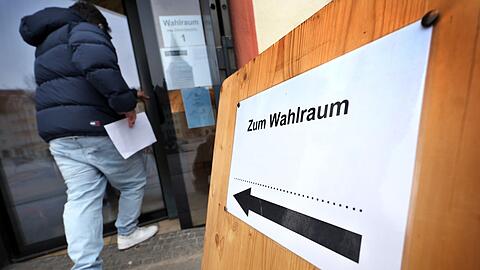 Im Landkreis Kelheim muss nach der Stichwahl Amtsinhaber Martin Neumeyer (CSU) seinen Posten r&auml;umen. (Symbolbild)