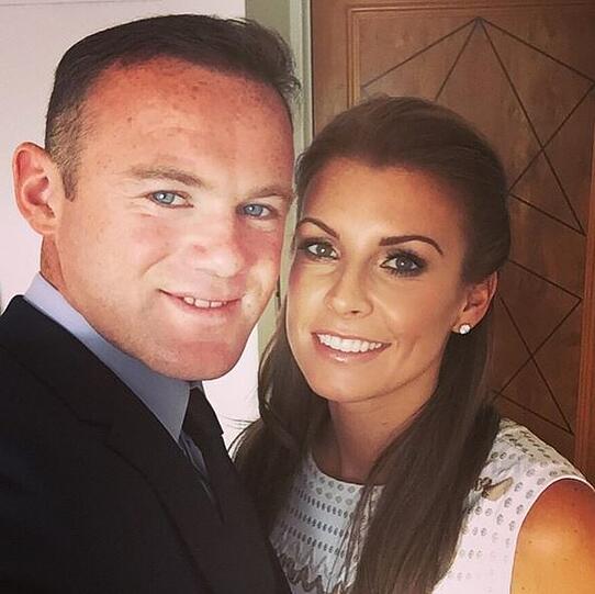 England: Wayne Rooney wird bei der EM von seiner Frau Coleen angefeuert. Die beiden sind seit 2008 verheiratet und haben drei Söhne.