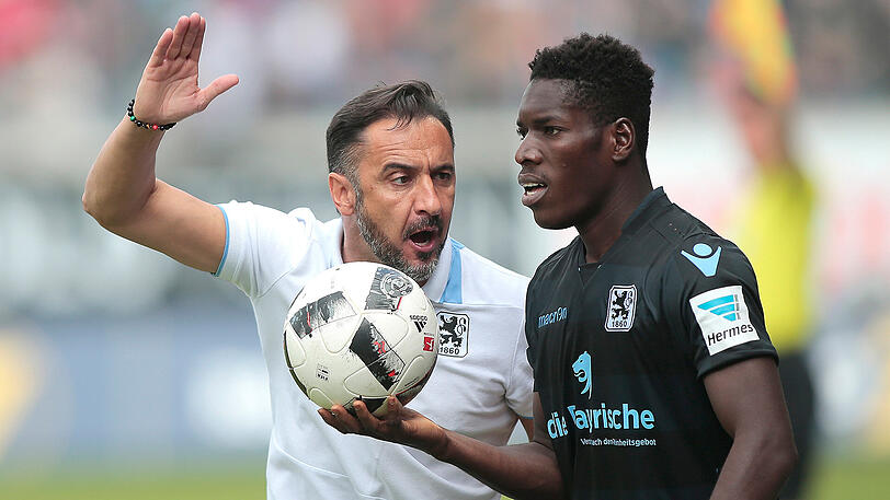 Nur ein halbes Jahr ein Löwe: Der ghanaische Abwehrspieler Lumor, hier mit Ex-1860-Trainer Vitor Pereira.