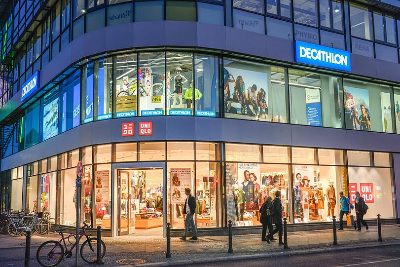 Eine Filiale des Sportunternehmers Decathlon in Berlin. Auch in München eröffnet nun eine große Filiale.