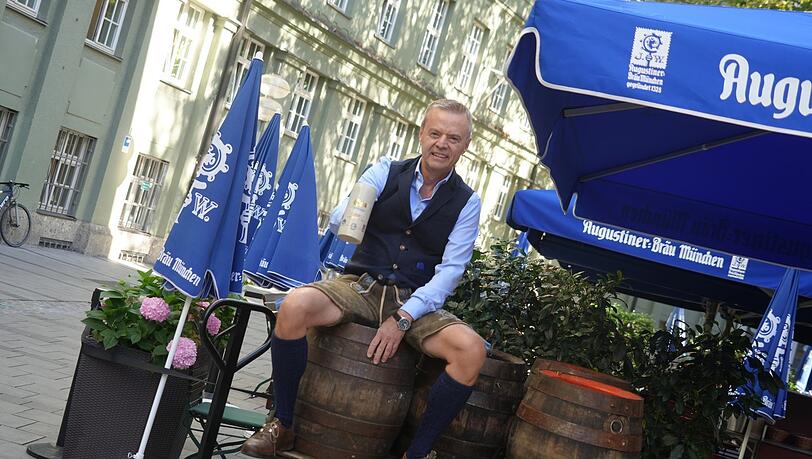 Gregor Lemke, Sprecher der M&uuml;nchner Innenstadtwirte verweist auf die steigenden Belastungen f&uuml;r Gastronomen. Es gehe nun darum, die Preise auf den Speisekarten zu halten.