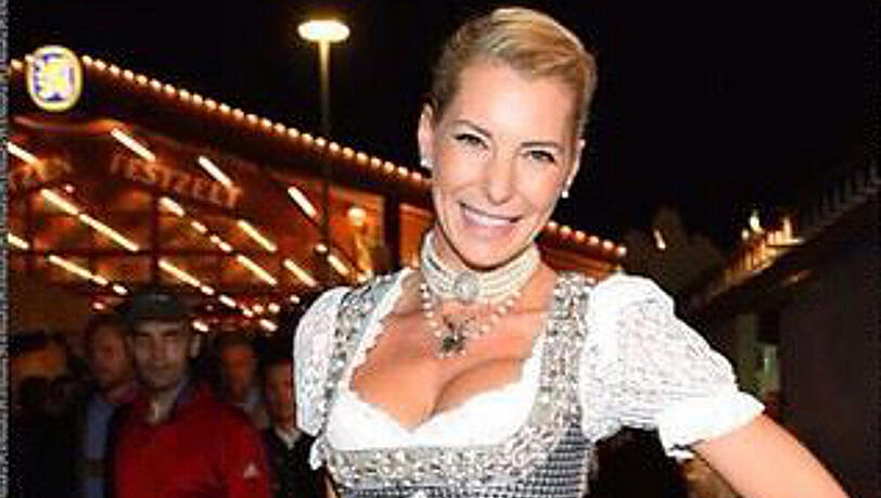 Gulia Siegel weiß, wie man sein Dekolleté zur Wiesn in Szene setzt Gulia Siegel weiß, wie man sein Dekolleté zur Wiesn in Szene setzt