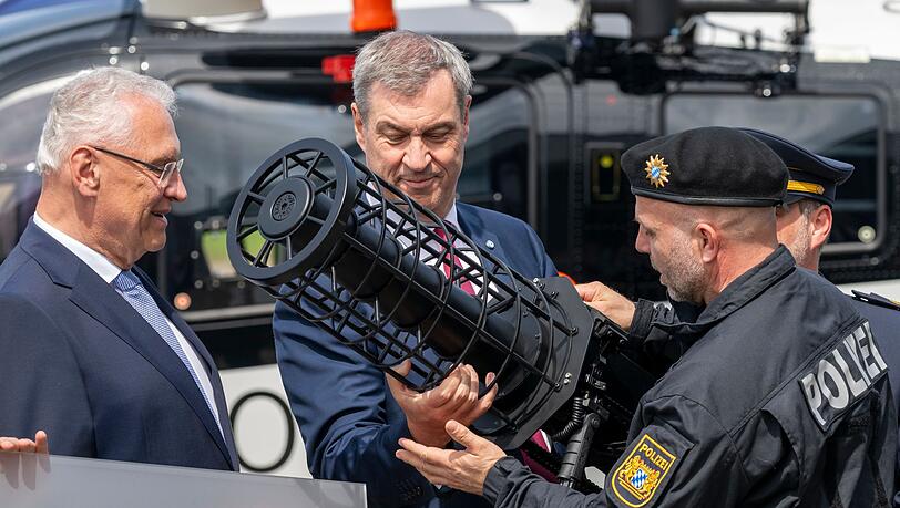 Bayerns Drohnenkompetenz- und -abwehrzentrum soll den Schutz vor Bedrohungen aus der Luft erh&ouml;hen. Die j&uuml;ngsten Vof&auml;lle am Leipziger Flughafen zeigen, wie hoch die Bedrohungslage ist. (Archivbild)