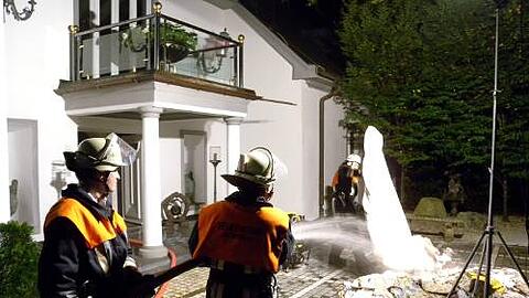 Feuerkatastrophe bei Erich und Regine Sixt.
