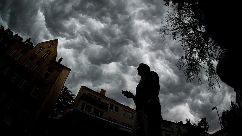 Unwetter, Gewitter, Sturm und Hagel über Deutschland: Die Bilder vom Hitze-Gewitter in der Nacht zum Freitag