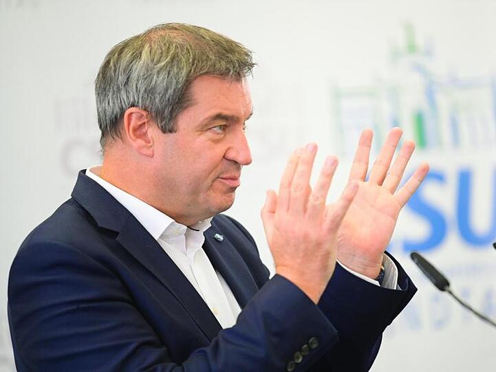 Der Bayerische Ministerpräsident Markus Söder (CSU) spricht bei der Pressekonferenz. Foto: Nicolas Armer