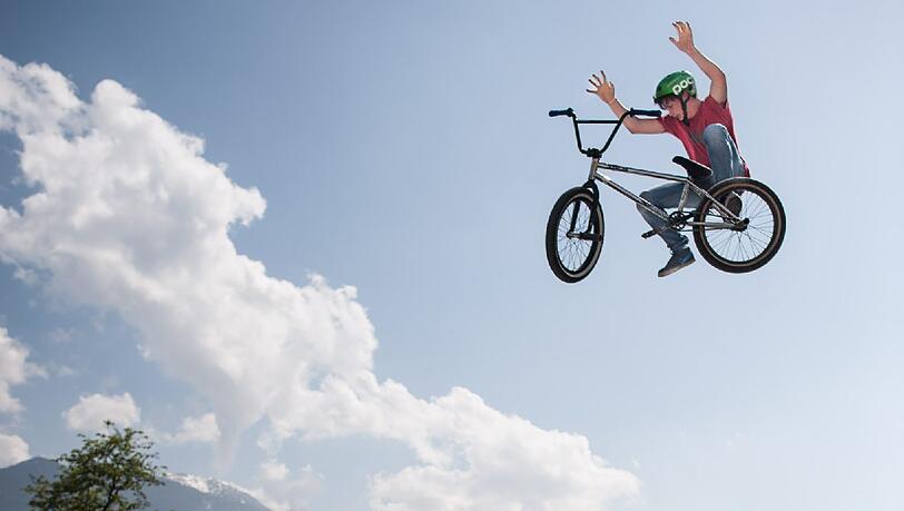 Hier eine Auswahl der spektakulären Bilder vom Mini Bag Jump!