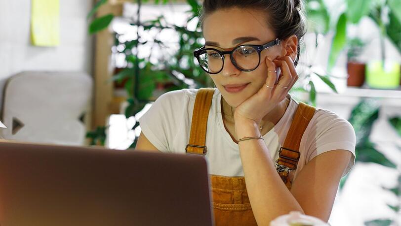 Es lohnt sich, auch auf Laptop und Smartphone mal wieder aufzuräumen.