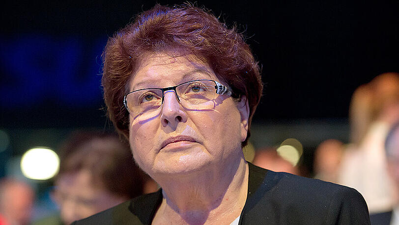 Landtagspräsidentin Barbara Stamm: Laut VGH war es nicht rechtswidrig, dass sie Informationen über gezahlte Gehälter in der Verwandtenaffäre nicht öffentlich gemacht hat. Landtagspräsidentin Barbara Stamm: Laut VGH war es nicht rechtswidrig, dass sie Informationen über gezahlte Gehälter in der Verwandtenaffäre nicht öffentlich gemacht hat.