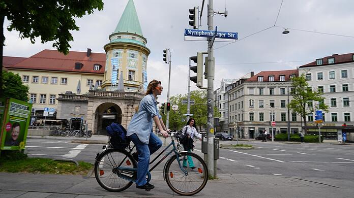 Der Stiglmaierplatz in der Maxvorstadt ist mehr eine Mammutkreuzung als ein idyllischer Viertel-Treffpunkt. In den letzten drei Jahren sind hier viele Radl-Unfälle passiert.