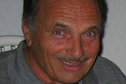 Autohändler Manfred R. wurde am 8. April 2004 in seinem Geschäft erstochen.