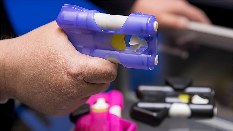 Ein Selbstverteidigungsgerät auf Pfefferbasis in Pistolenform