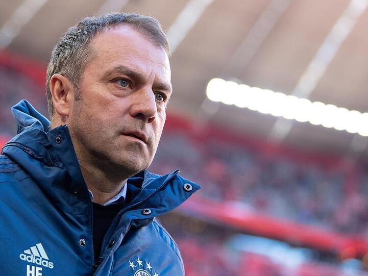 Hansi Flick steht in der Allianz Arena. Foto: Sven Hoppe/dpa/