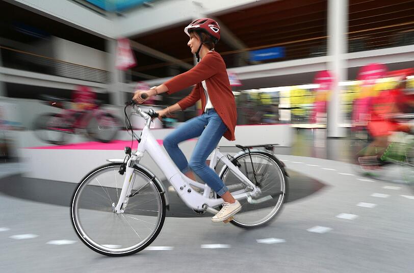 Die starke Nachfrage nach E-Bikes hat die Fahrradbranche belebt. Foto: Karl-Josef Hildenbrand