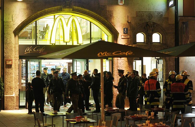 Großeinsatz am Freitagabend: Polizei und Feuerwehr im Münchner Tal.