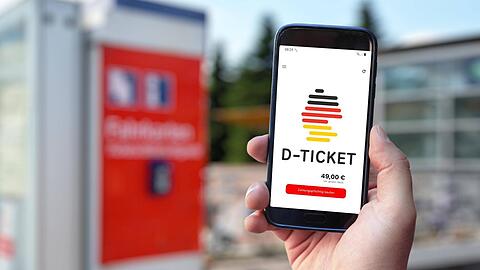 Das Deutschlandticket gibt es in München beispielsweise noch im S-Bahn-Kundencentern am Hauptbahnhof und am Ostbahnhof.