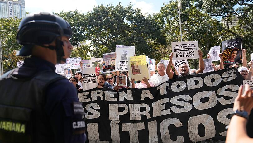 Angeh&ouml;rige und Menschenrechtsaktivisten haben die Freilassung aller politischen Gefangenen gefordert. (Archivbild)