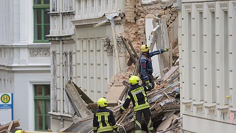 Feuerwehr und Technisches Hilfswerk sind in G&ouml;rlitz im Dauereinsatz.