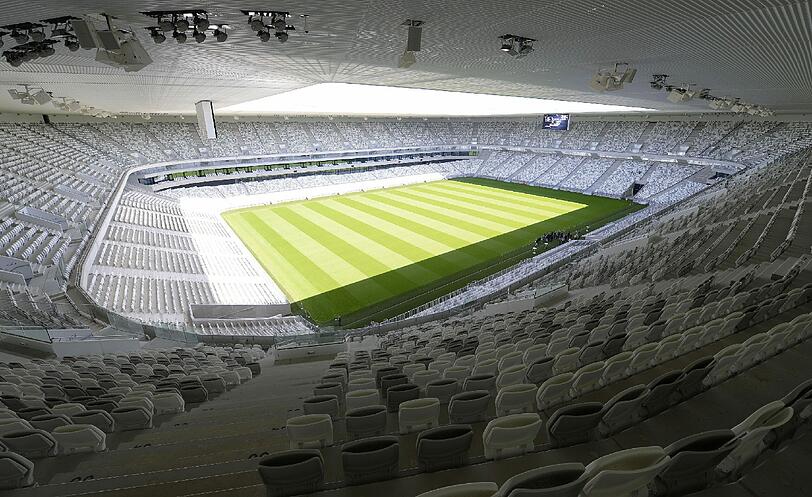 Bordeaux (vier Gruppenspiele, ein Viertelfinale): Stade de Bordeaux.