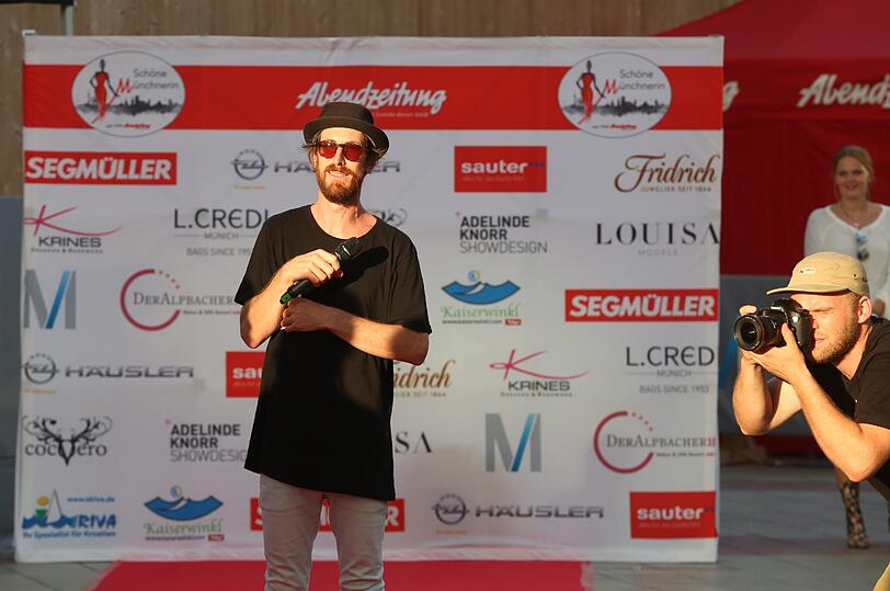Models und Mountainbiker am Flughafen: Die Bilder vom "Schöne Münchnerin"-Wildcard-Event beim "Bike & Style"-Festival zum Durchklicken.