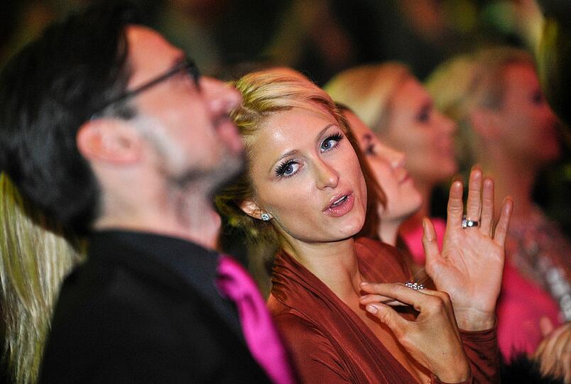 Begeisterte Standing Ovations auch von Paris Hilton bei der Musical-Premiere von "Dirty Dancing" in Oberhausen.
