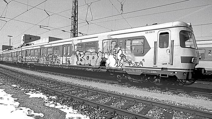 Die erste komplett besprühte S-Bahn 1985. (Archivbild)