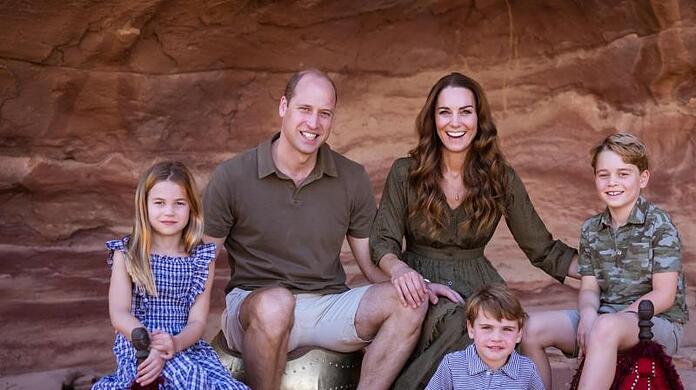 War die königliche Familie in Gefahr? Prinz William (2.v.l), Herzog von Cambridge, und seine Frau Kate, Herzogin von Cambridge, mit ihren drei Kindern Prinz George (r), Prinzessin Charlotte (l) und Prinz Louis.