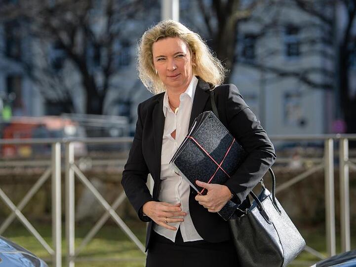 Bayerns Sozialministerin Kerstin Schreyer. Foto: Matthias Balk/Archivbild