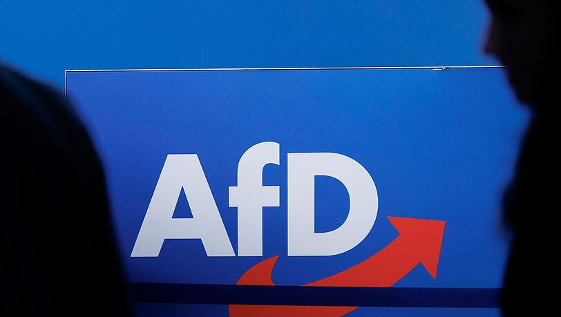 Blick auf das Parteilogo bei einem AfD-Bundesparteitag.