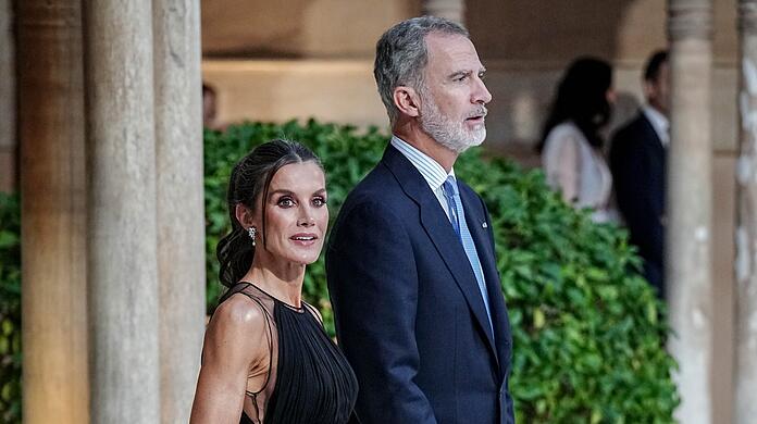 Did Queen Letizia of Spain cheat on her husband, King Felipe?