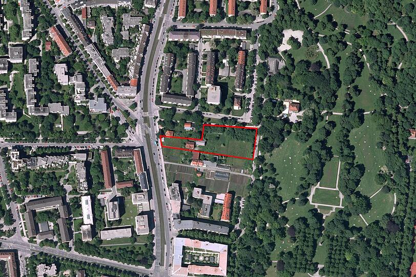 Das Baugrundstück: Direkt am Luitpoldpark werden die rund 80 neuen Eigentumswohnungen entstehen.