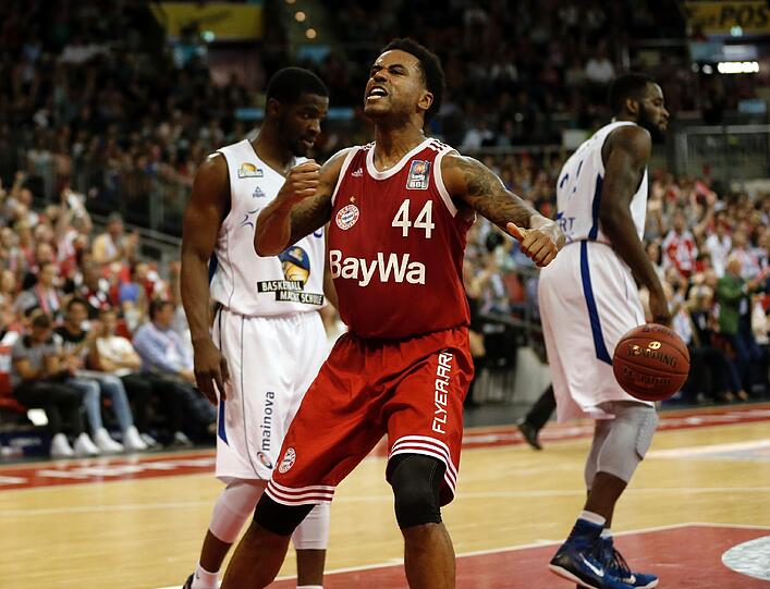 Bryce Taylor in Jubelpose: Die Bayern-Baskertballer sind nach dem zweiten Sieg gegen Frankfurt auf dem besten Wege ins Playoff-Halbfinale.