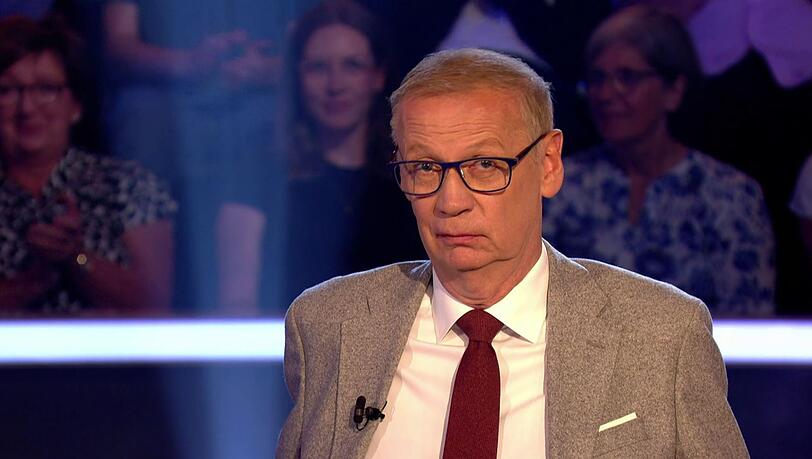 Günther Jauch zeigte sich bei "Wer wird Millionär?" (RTL) sarkastisch-kritisch gegenüber dem türkischen Strafrecht. Günther Jauch zeigte sich bei "Wer wird Millionär?" (RTL) sarkastisch-kritisch gegenüber dem türkischen Strafrecht.