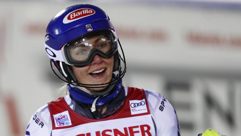 Mikaela Shiffrin freut sich über ihren Sieg in Levi. Mikaela Shiffrin freut sich über ihren Sieg in Levi.
