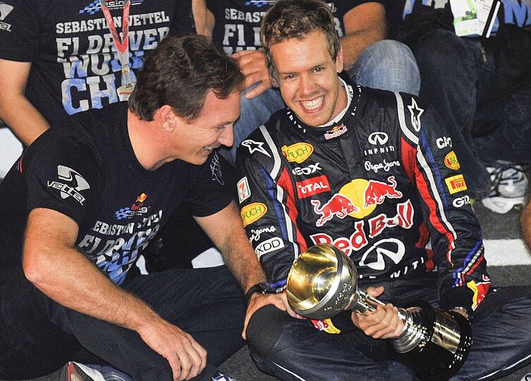 Die ganz große Vettel-Party: So lässt es der alte neue Weltmeister in Suzuka krachen. Die Bilder