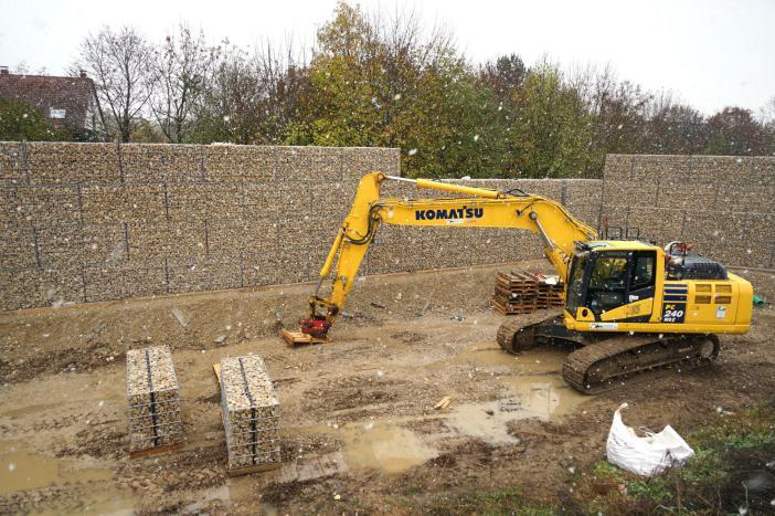 Die Mauer aus Sicht der Unterkunft.