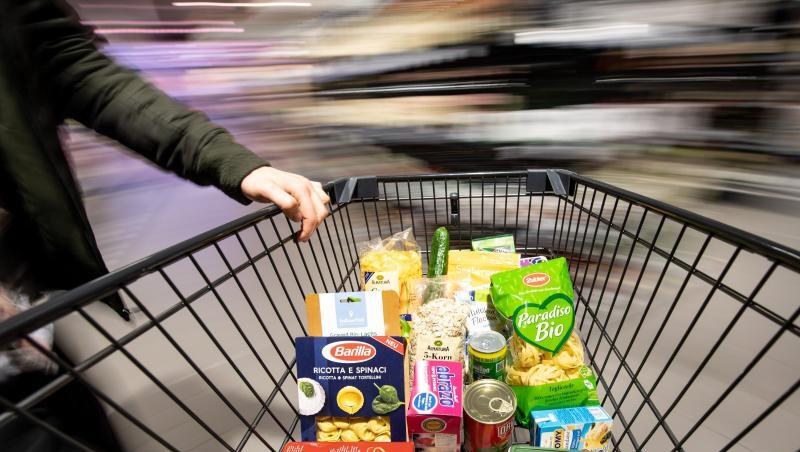 Beim Einkaufen wollen die Verbraucher in Deutschland nicht nur billig einkaufen, sondern beim Shoppen auch noch Zeit sparen. Beim Einkaufen wollen die Verbraucher in Deutschland nicht nur billig einkaufen, sondern beim Shoppen auch noch Zeit sparen.