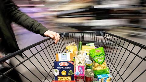 Beim Einkaufen wollen die Verbraucher in Deutschland nicht nur billig einkaufen, sondern beim Shoppen auch noch Zeit sparen.