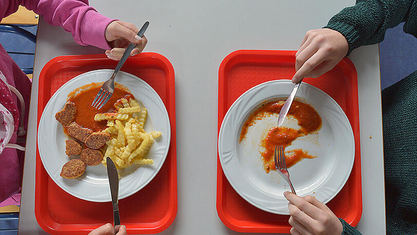 Satt werden die Schulkinder in den meisten deutschen Schulen. Ausreichend ernährt aber nicht, sagt Bundesernährungsminister Christian Schmidt. Satt werden die Schulkinder in den meisten deutschen Schulen. Ausreichend ernährt aber nicht, sagt Bundesernährungsminister Christian Schmidt.