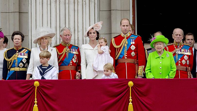 Sie hält an der Thronfolge fest: Für die Queen ist Prinz Charles ihr Nachfolger. Sie hält an der Thronfolge fest: Für die Queen ist Prinz Charles ihr Nachfolger.