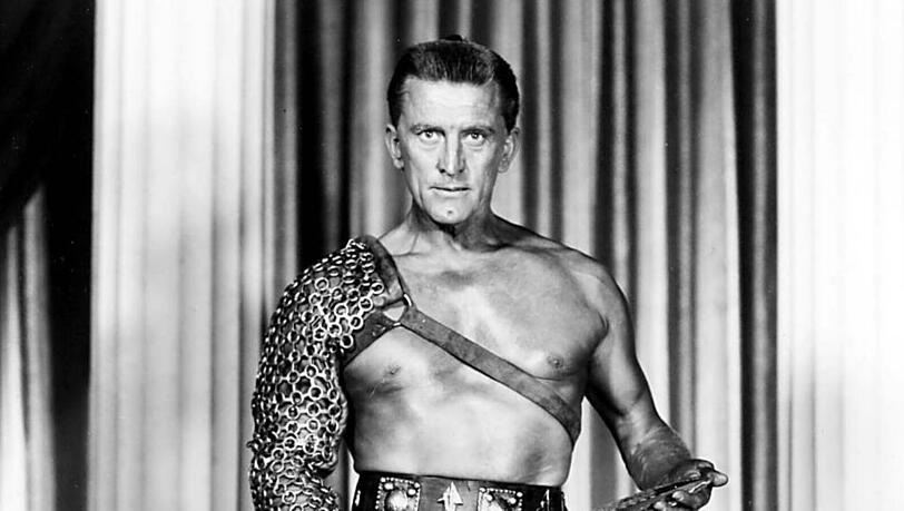 Kirk Douglas in seiner Paraderolle des Sklavenanführers "Spartacus" (1960) Kirk Douglas in seiner Paraderolle des Sklavenanführers "Spartacus" (1960)