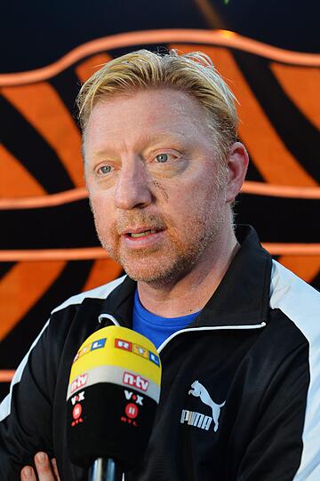 Bei einem Spiel hat sich Boris übrigens sogar verletzt...