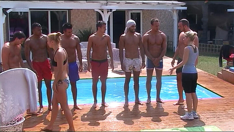Wasserspiele im Big-Brother-Haus...