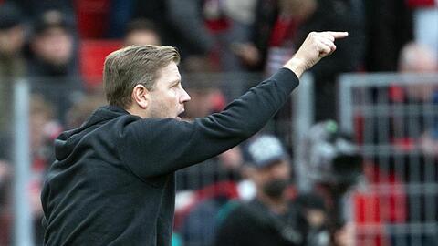 Wolfsburgs neuer Trainer Florian Kohfeldt gibt am Dienstag gegen Salzburg sein Debüt in der Champions League.