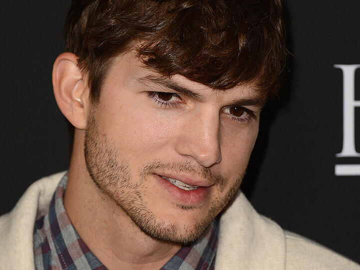 Ashton Kutcher: Nettes Geschenk für die Mutter