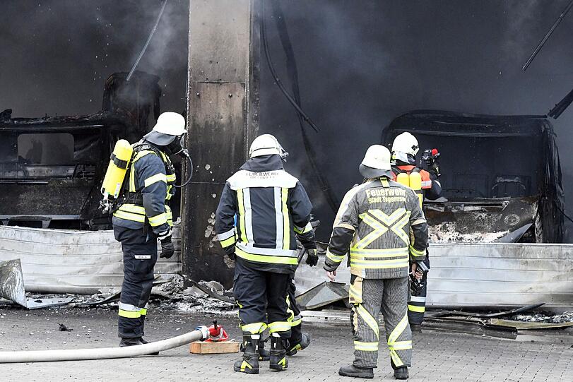 Die Bilder vom Feuerwehreinsatz nach der Explosion in Bad Wiessee.