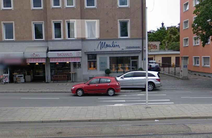 Einbrecher hatten es heute auf das Schmuckgeschäfts Moulin in der Leonrodstraße abgesehen.